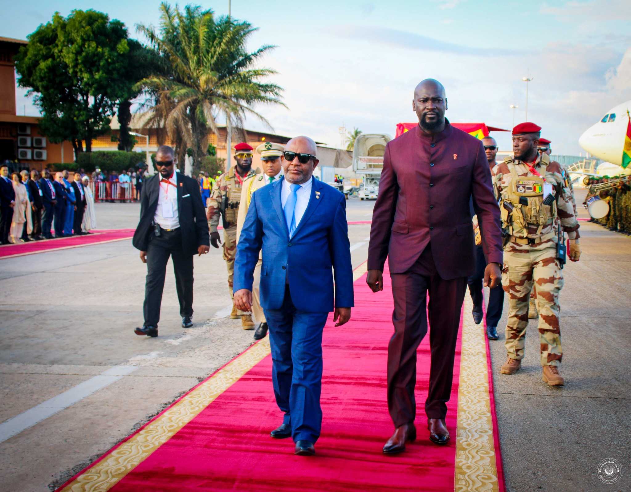 image Doumbouya déroule le tapis rouge à Azali